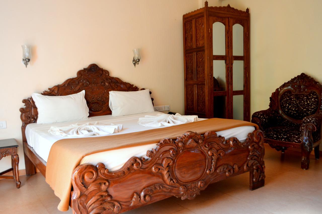 Villa Theresa Beach Resort Calangute Exterior photo